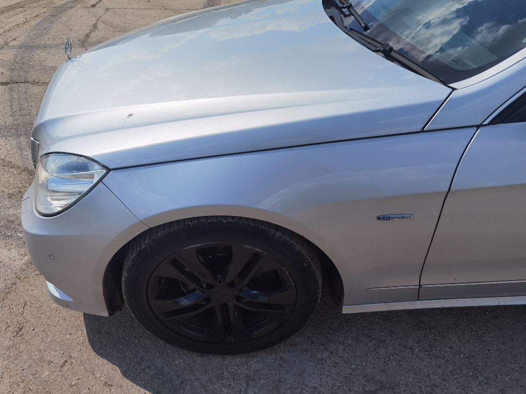 Aripa stanga Mercedes E class 2011 W212