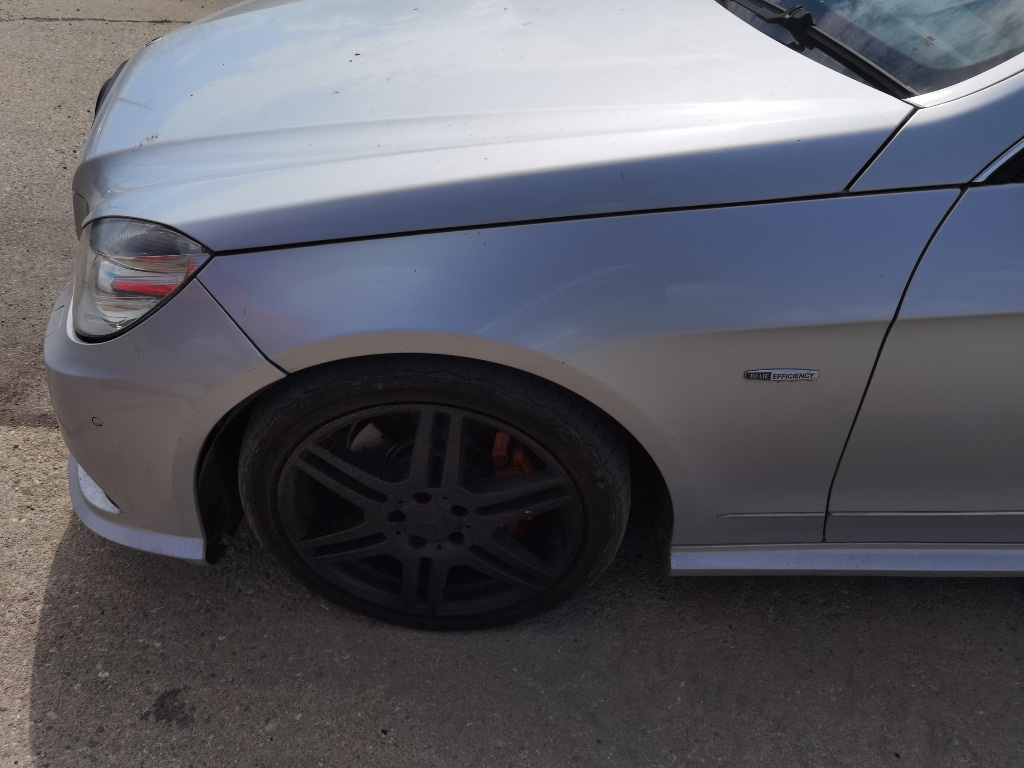 Aripa stanga Mercedes E350 cdi w212