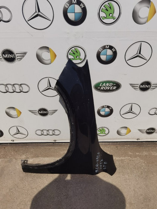 Aripa stanga Mercedes Gla x156 an 2016
