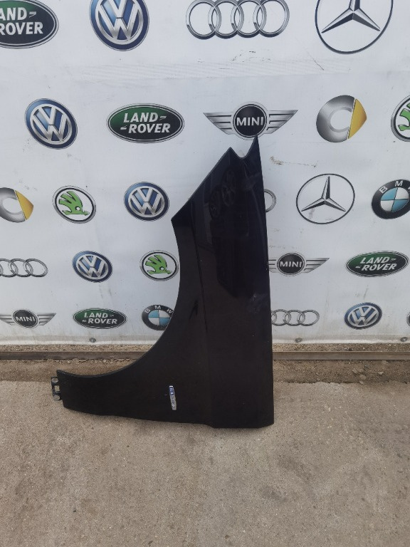 Aripa stanga Mercedes ML w166