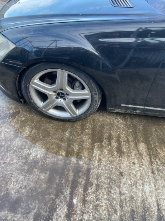 Aripa stanga Mercedes s class w221