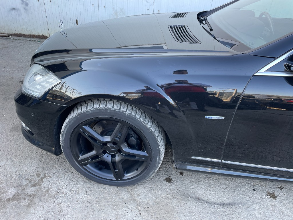Aripa stanga Mercedes S350 cdi w221 facelift