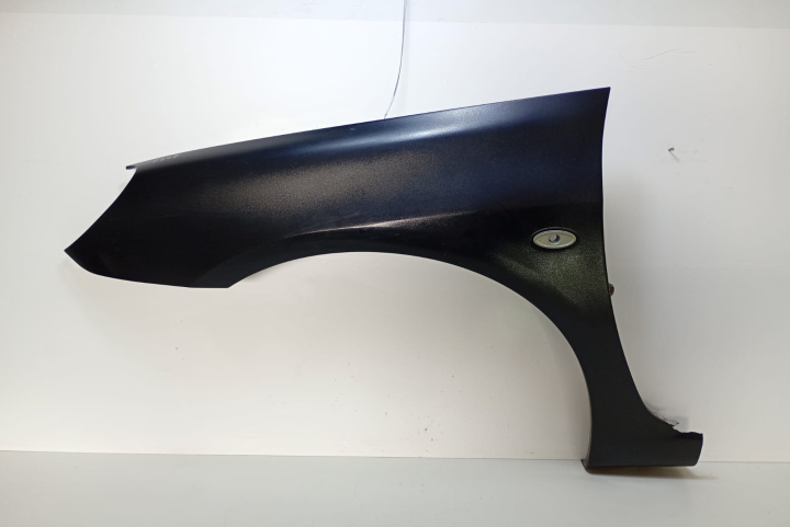 Aripa stanga mic defect 9643107280 Peugeot 307 [2001 - 2005]