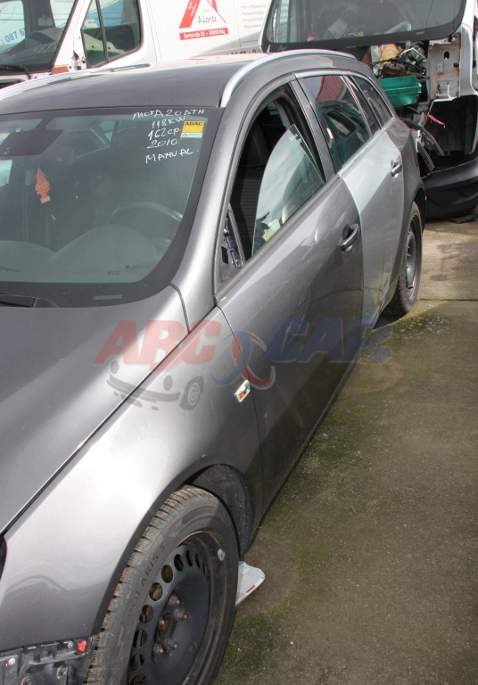 Aripa stanga Opel Insignia A Tourer 2.0 CDTI 118 KW 2008-2017