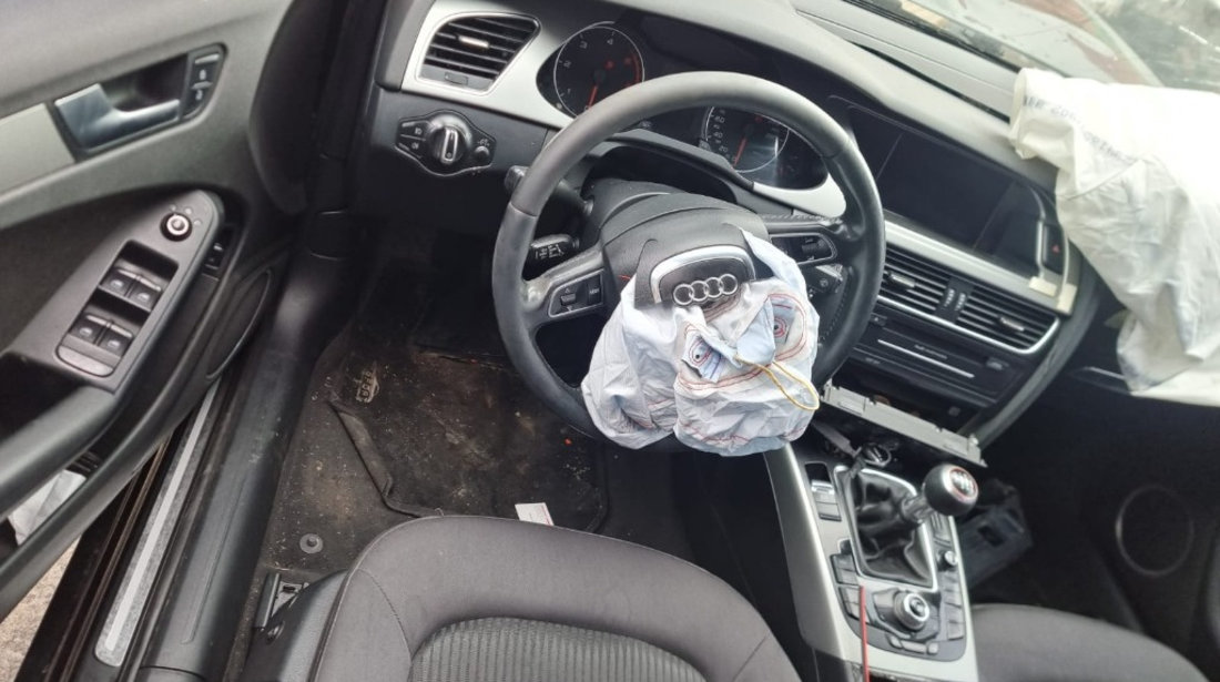 Aripa stanga spate Audi A4 B8 2010 berlina 2.0 tdi CAGB