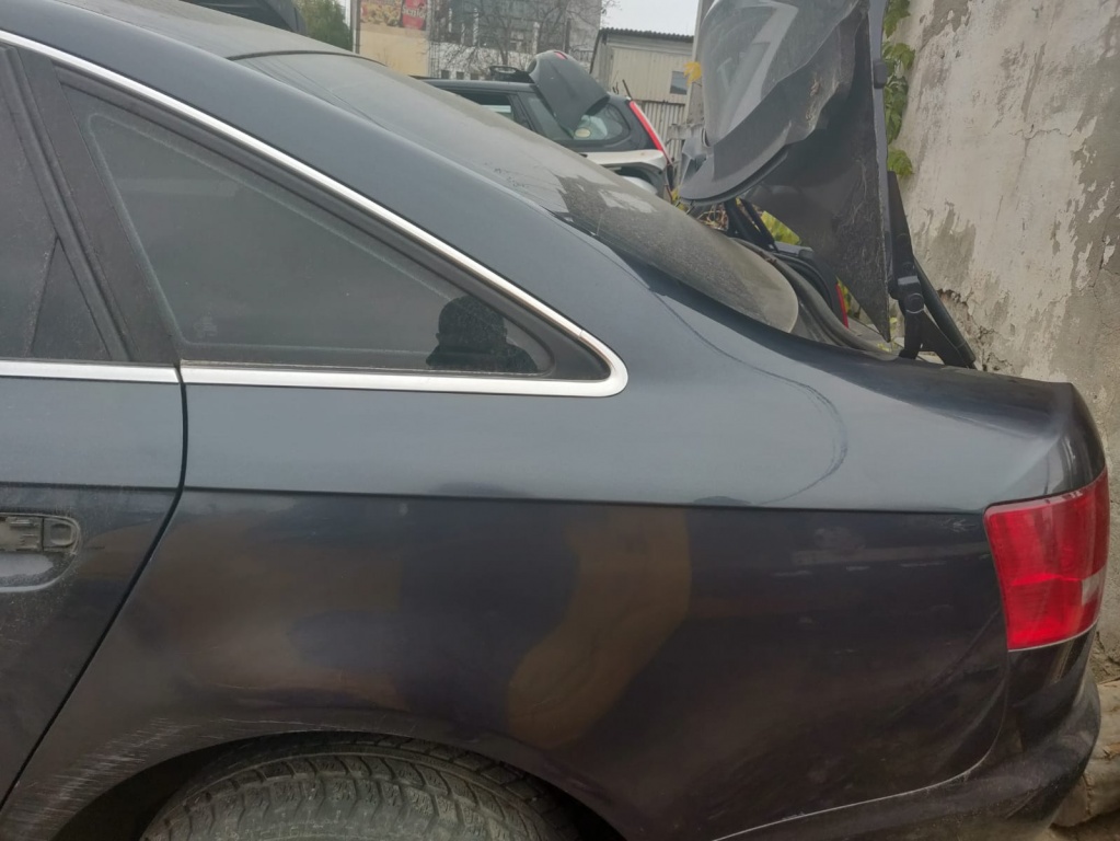 Aripa Stanga Spate Audi A6 C6 2004 - 2011 Berlina / Sedan Cod Culoare : LZ7Q