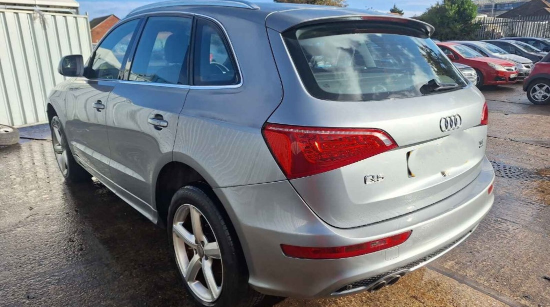 Aripa stanga spate Audi Q5 2011 SUV 2.0 CJCA