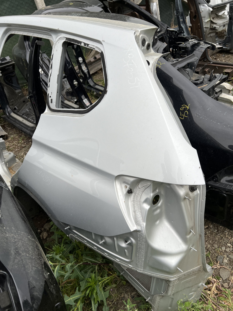 Aripa Stanga Spate BMW X3 F25 - Motorina 2013, -