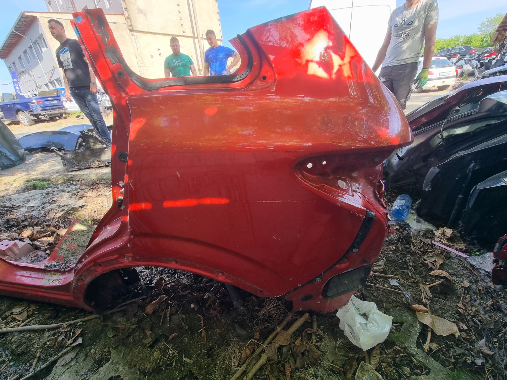 Aripa Stanga Spate cu Fusta Renault Kadjar - Motorina 2015, -