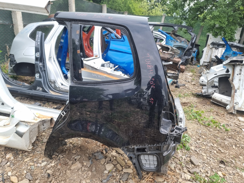 Aripa Stanga Spate cu Fusta Volkswagen Touran - Motorina 2012, -