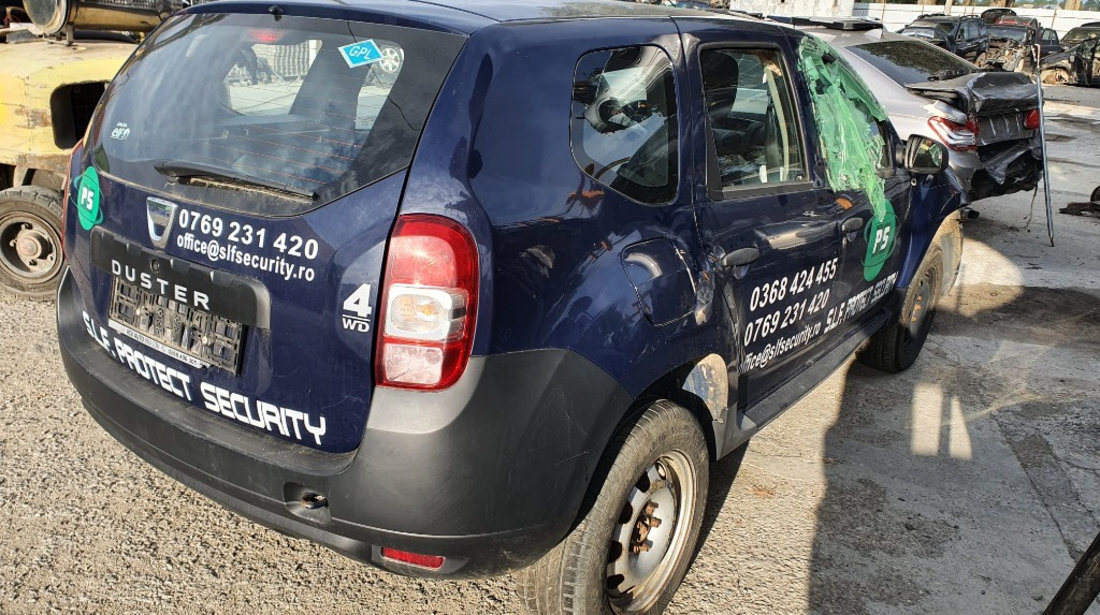 Aripa stanga spate Dacia Duster 2015 4x4 1.6 benzina