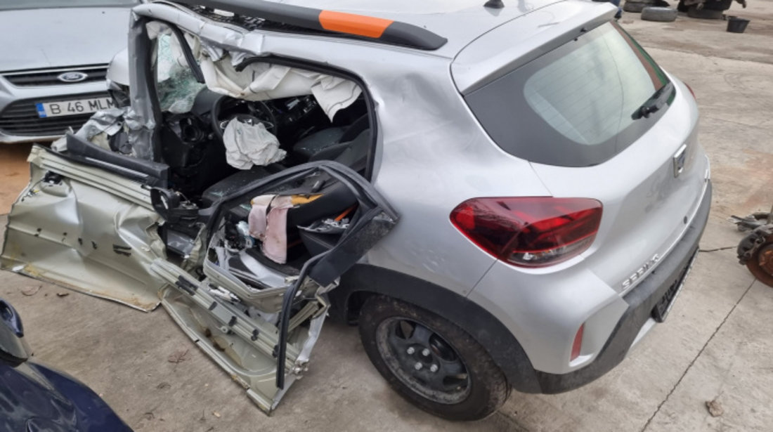 Aripa stanga spate Dacia Spring 2022 hatchback electric