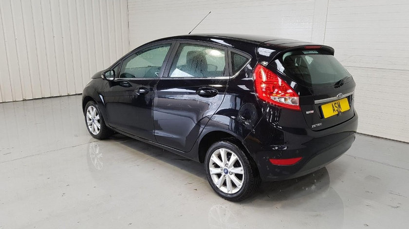 Aripa stanga spate Ford Fiesta 6 2011 HATCHBACK 1.4 TDCI