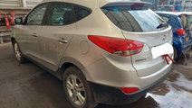 Aripa stanga spate Hyundai ix35 2011 SUV 1.7 DOHC