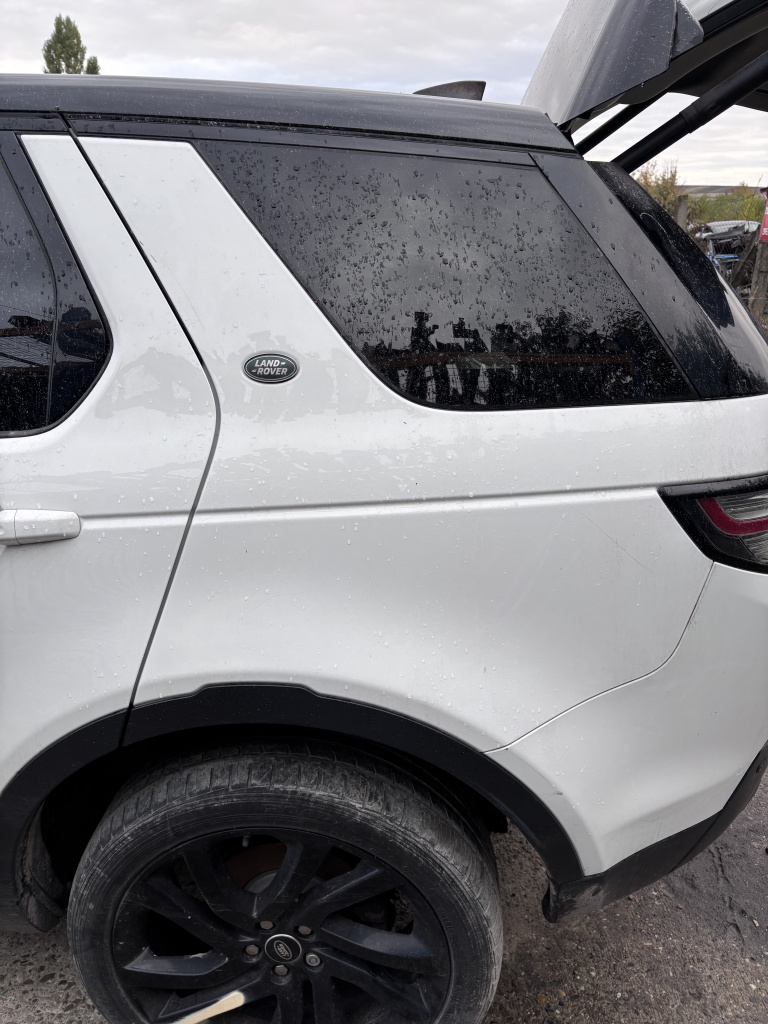 Aripa Stanga Spate Land Rover Discovery 