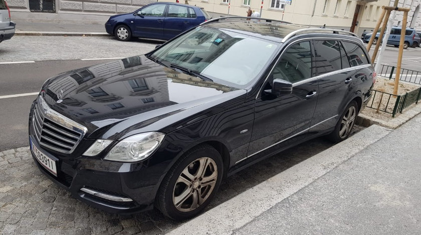 Aripa stanga spate Mercedes E-Class W212 2012 Break 2.2