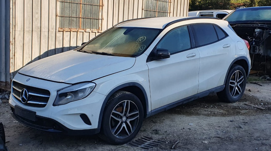 Aripa stanga spate Mercedes GLA X156 2016 suv 1.6 benzina