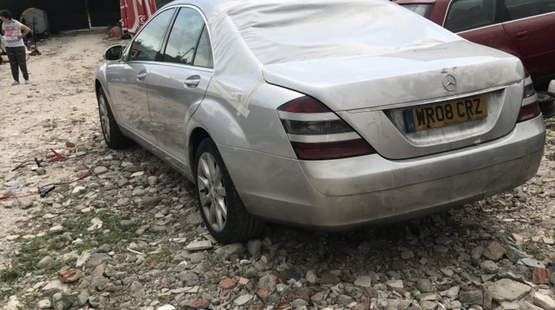 Aripa stanga spate Mercedes S-Class W221 2008 berlina 3000