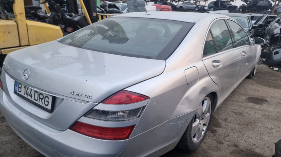 Aripa stanga spate Mercedes S-Class W221 2008 Sedan 3.0