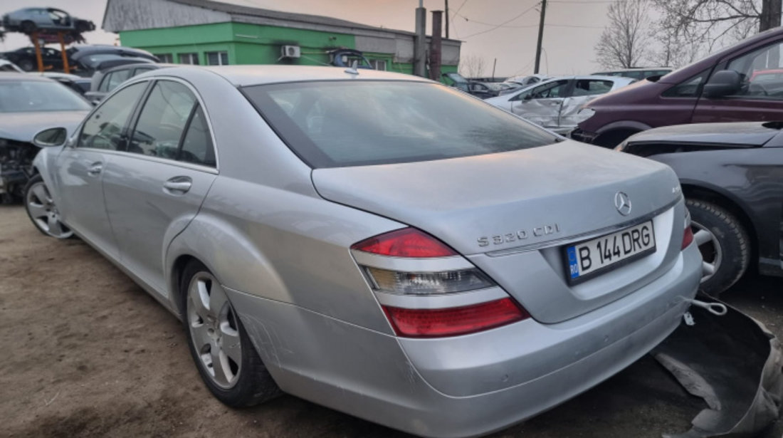 Aripa stanga spate Mercedes S-Class W221 2008 Sedan 3.0