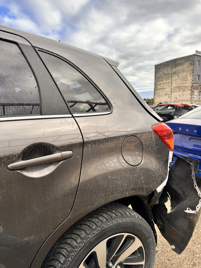 Aripa Stanga Spate Mitsubishi ASX 1.8 Motorina 2016, -