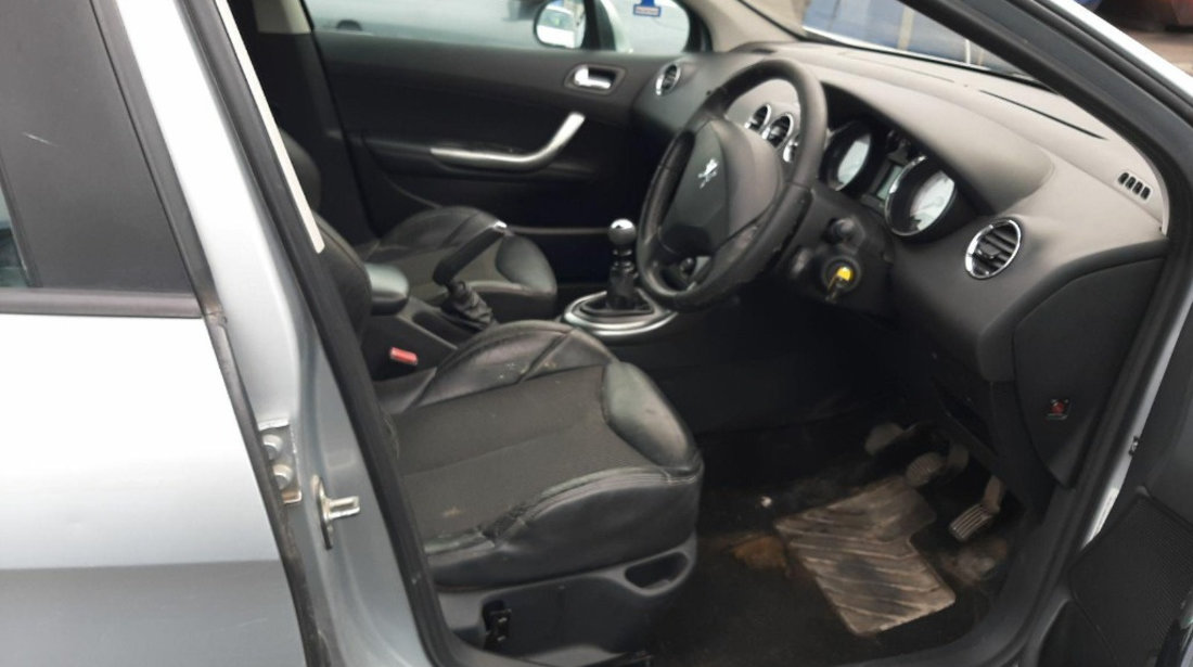 Aripa stanga spate Peugeot 308 2007 Hatchback 2.0 D