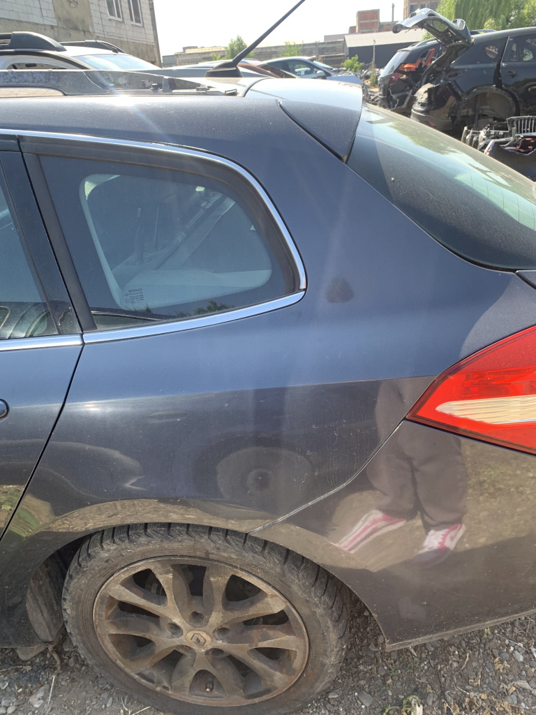 Aripa Stanga Spate Renault Laguna 2.0 Motorina 2008, -