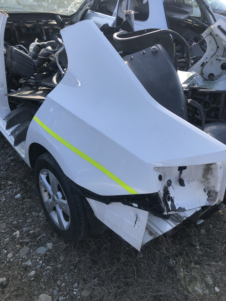 Aripa Stanga Spate Skoda Rapid Berlina 2014
