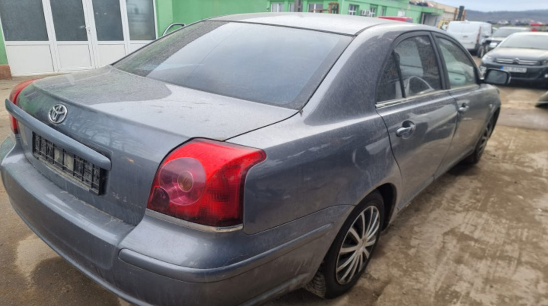 Aripa stanga spate Toyota Avensis 2005 sedan/berlina 1.8 benzina