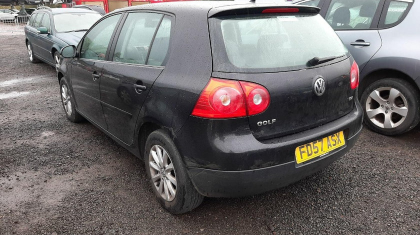 Aripa stanga spate Volkswagen Golf 5 2008 Hatchback 1.9 TDI