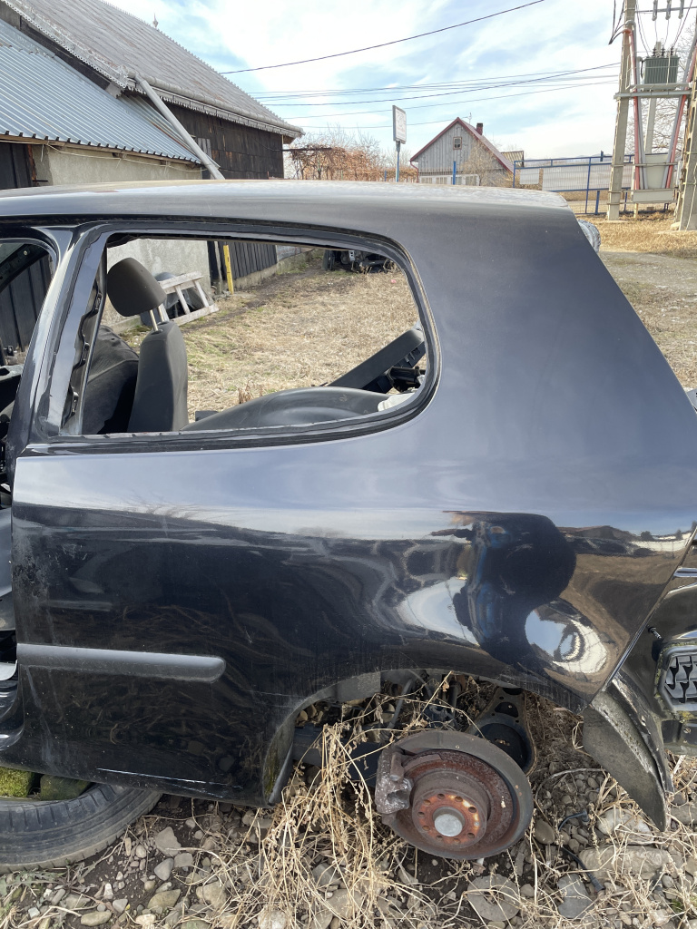 Aripa Stanga Spate Volkswagen Golf 5 Coupe 2007