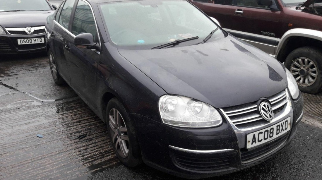 Aripa stanga spate Volkswagen Jetta 2008 Sedan 2.0 TDi