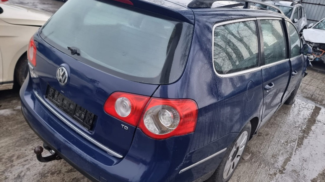 Aripa stanga spate Volkswagen Passat B6 2007 break 1.9 tdi bls