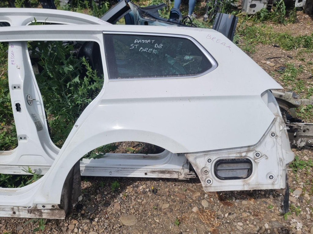 Aripa Stanga Spate Volkswagen Passat B8 Break - Motorina 2015, -