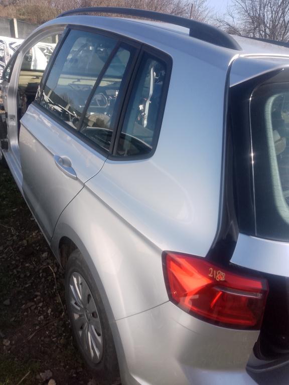 Aripa Stanga Spate Volkswagen Sportsvan - Motorina 2015, -