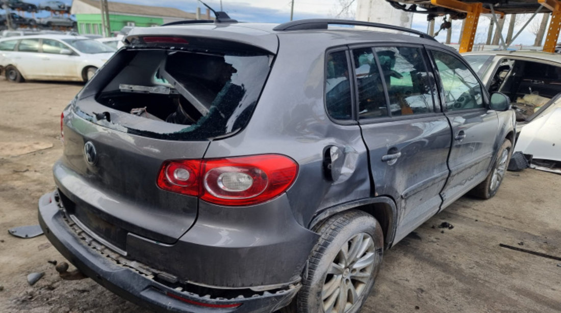 Aripa stanga spate Volkswagen Tiguan 2009 suv 2.0 diesel