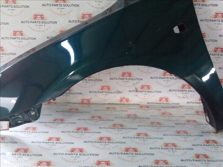 Aripa stanga TOYOTA AVENSIS an fabr.2006