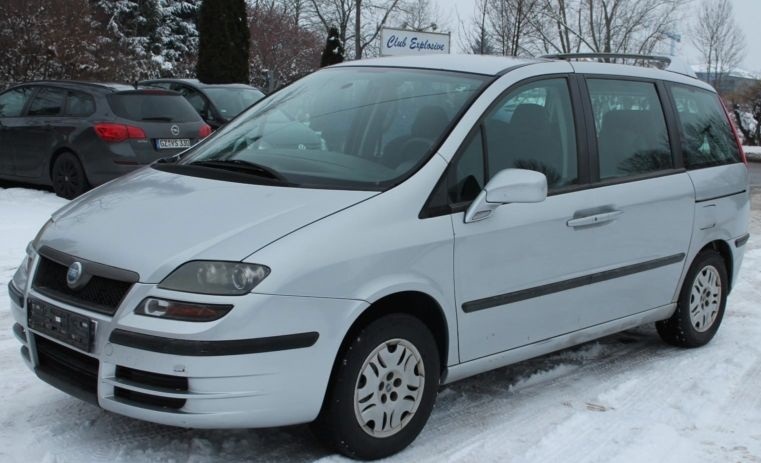 aripi stanga si dreapta  Fiat Ulysse 2005 diesel gri