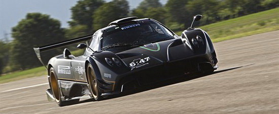 Arma perfecta pentru circuit: Pagani Zonda R in actiune!