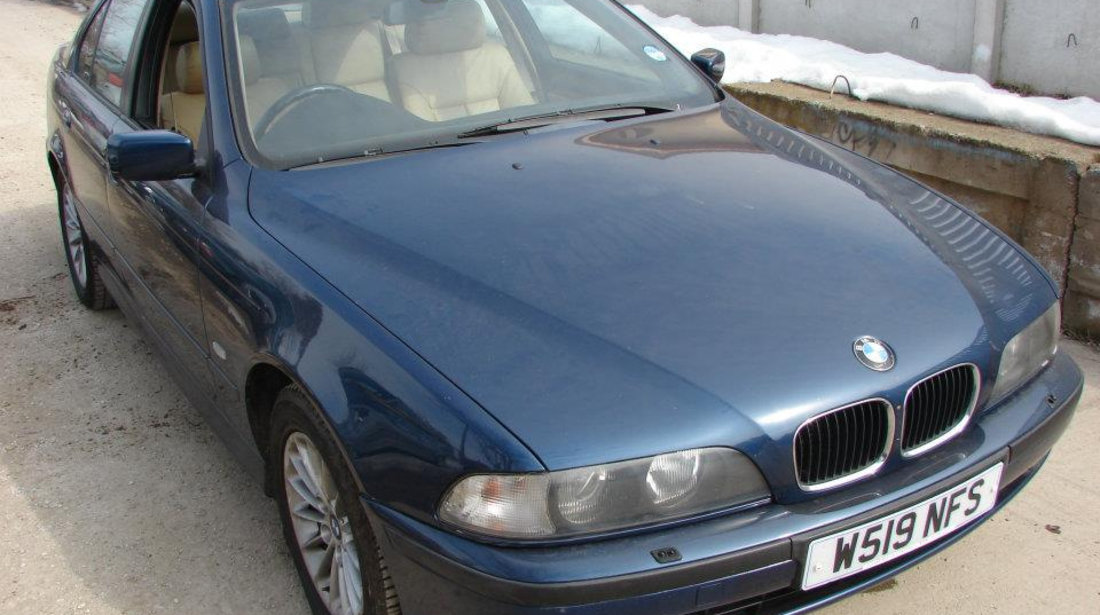 Armatura bara fata BMW Seria 5 E39 [1995 - 2000] Sedan 4-usi 530d MT (184 hp) 530d 3.0