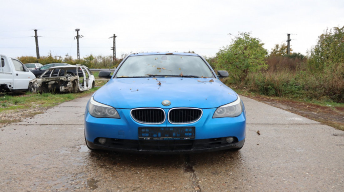 Armatura bara fata BMW Seria 5 E60/E61 [2003 - 2007] Sedan 520 d MT (163 hp) Bmw E60 520 d, negru, infoliata albastru