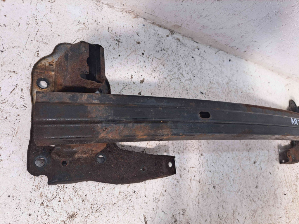 Armatura bara fata Kia Sportage II [Fabr 2004-2010] OEM