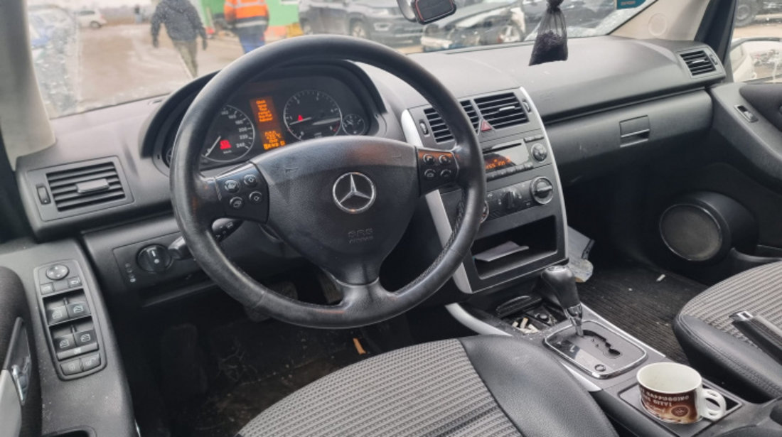 Armatura bara fata Mercedes A-Class W169 2008 hatchback 2.0 diesel