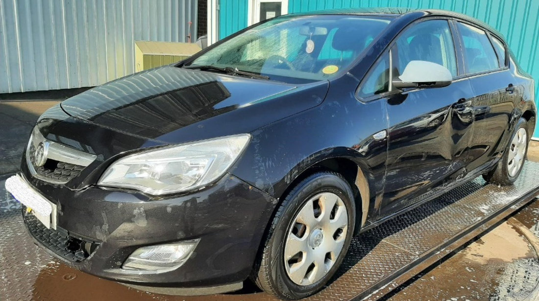 Armatura bara fata Opel Astra J 2010 Hatchback 1.3 CDTI