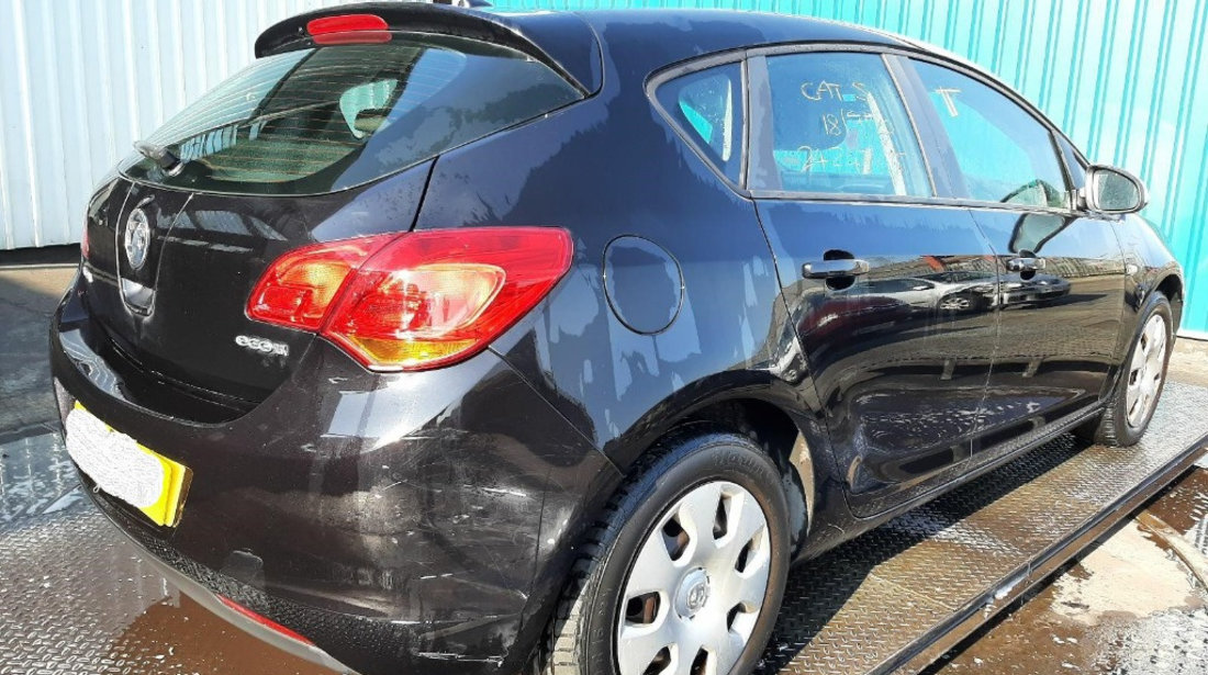 Armatura bara fata Opel Astra J 2010 Hatchback 1.3 CDTI