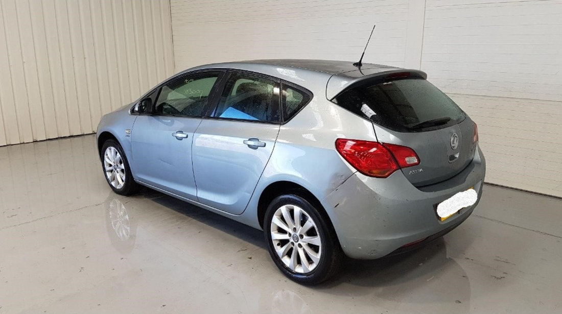 Armatura bara fata Opel Astra J 2012 Hatchback 1.7 CDTI LPV/A17DTJ