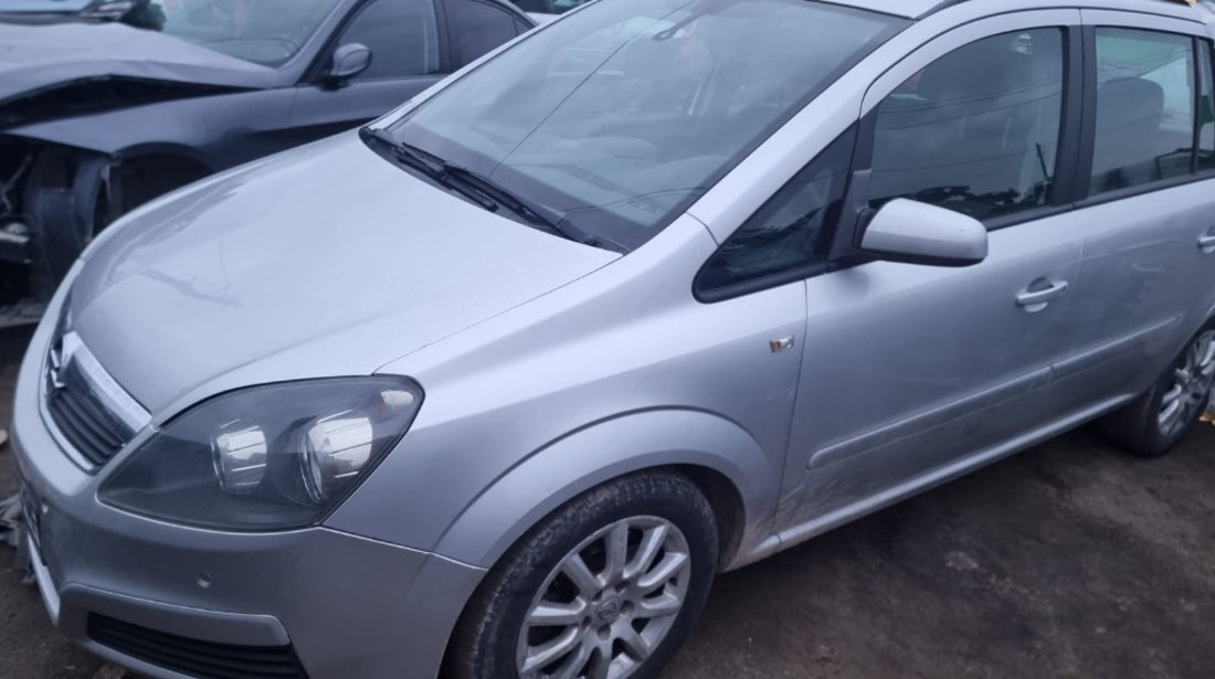 Armatura bara fata Opel Zafira B 2007 monovolum 1.9 cdti Z19DT