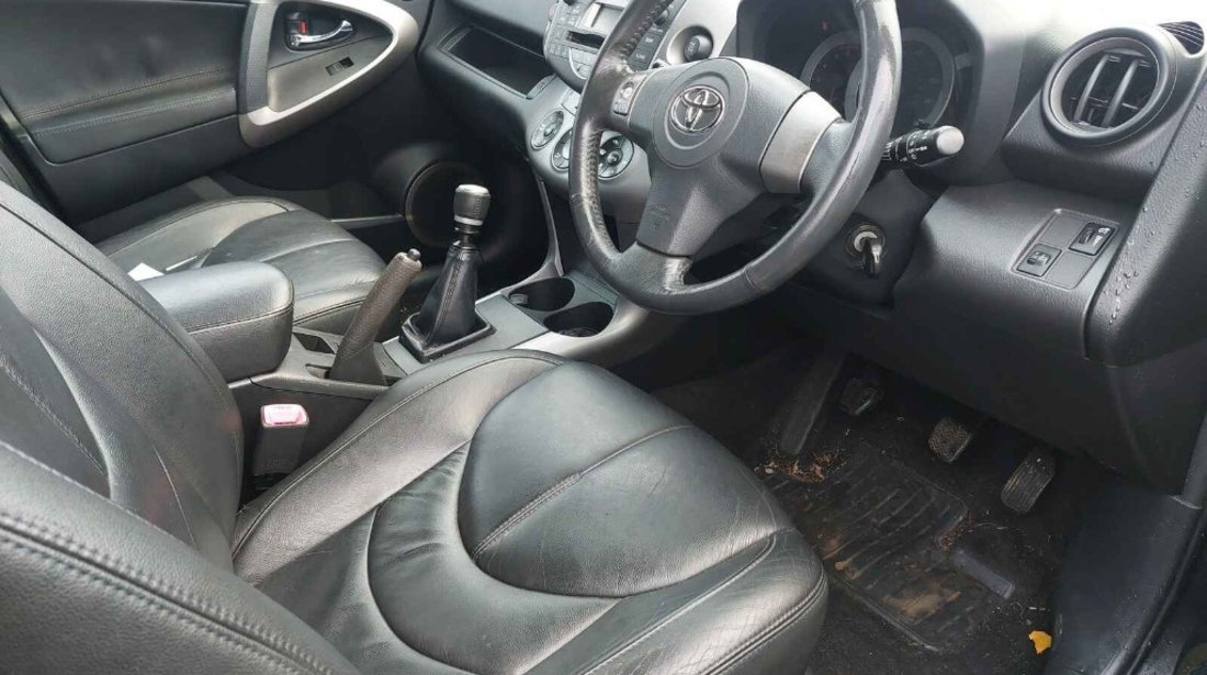 Armatura bara fata Toyota RAV 4 2008 SUV 2.2 DIESEL 136Hp