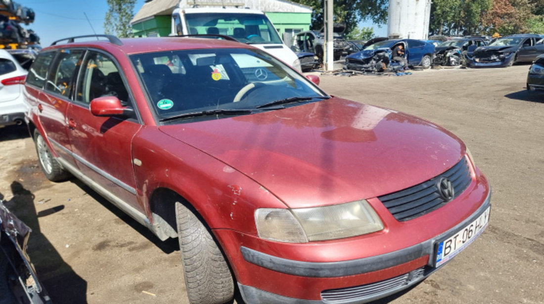 Armatura bara fata Volkswagen Passat B5 1999 avant 1.6 benzina AHL