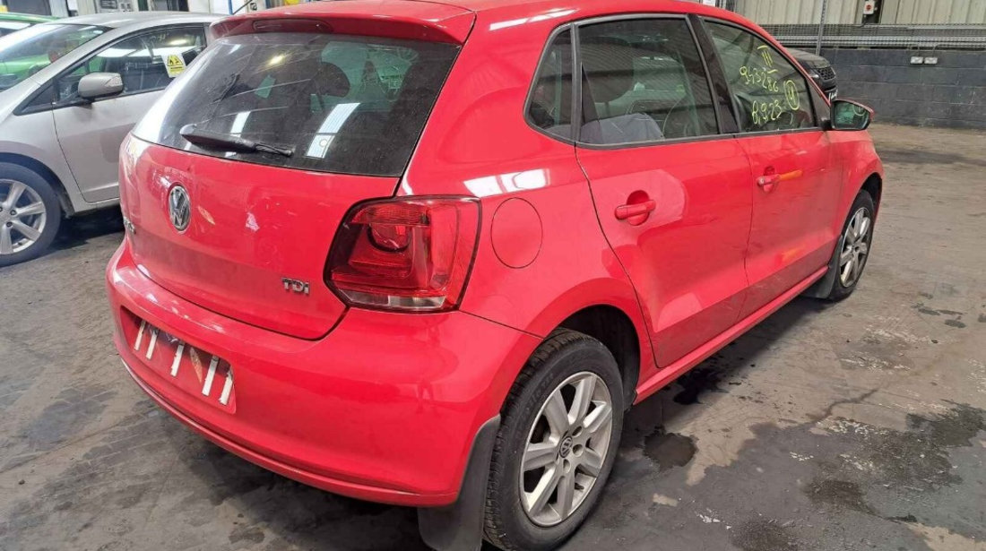 Armatura bara fata Volkswagen Polo 6R 2012 Hatchback 1.2 TDI CFWA